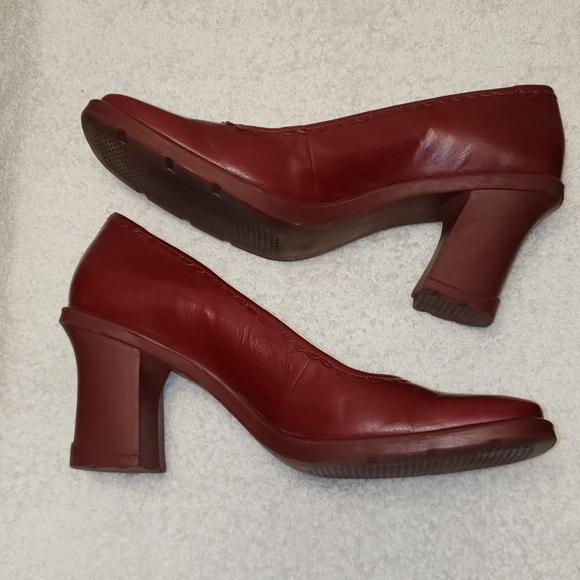 Massimo Red Leather square toe, block heels, 8.5 - Picture 6 of 14